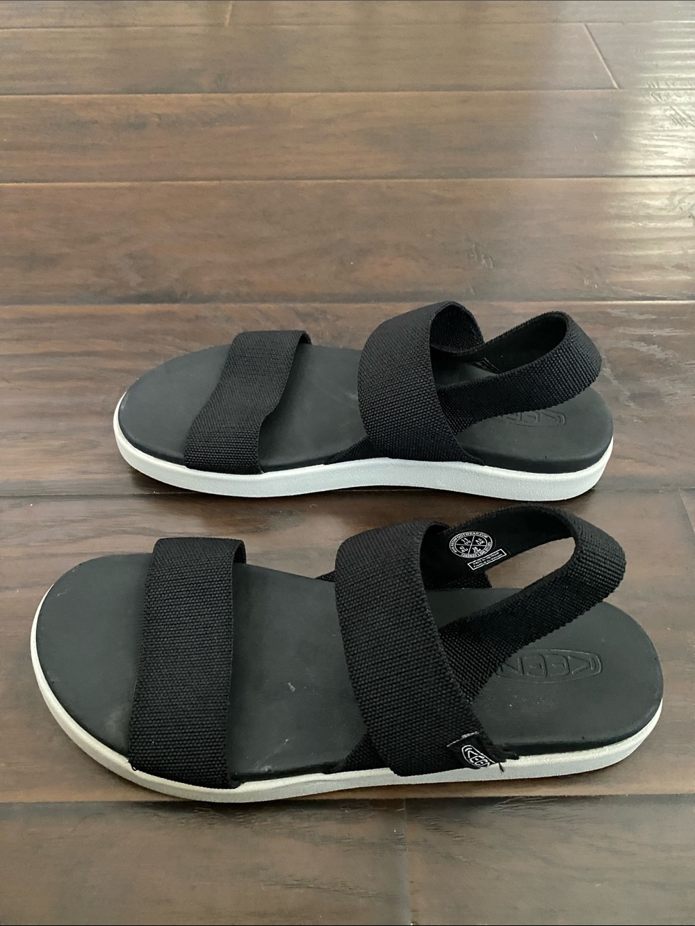 Keen strap sandals women’s size 11